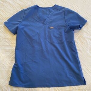 FIGS Women’s Scrub Top. Size Small. Ceil Blue
